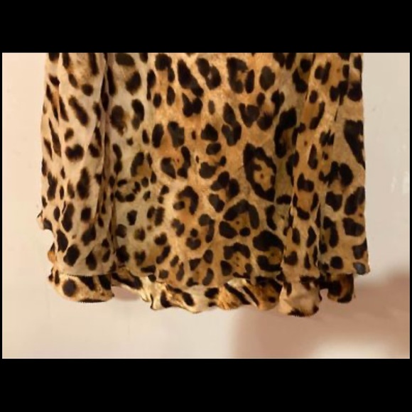 Escada Leopard print Ruffled Silk Midi  v neckline dress eu 40 - Picture 5 of 7